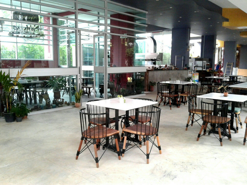 Icheck Inn Trams Square Chiang Mai Exterior foto