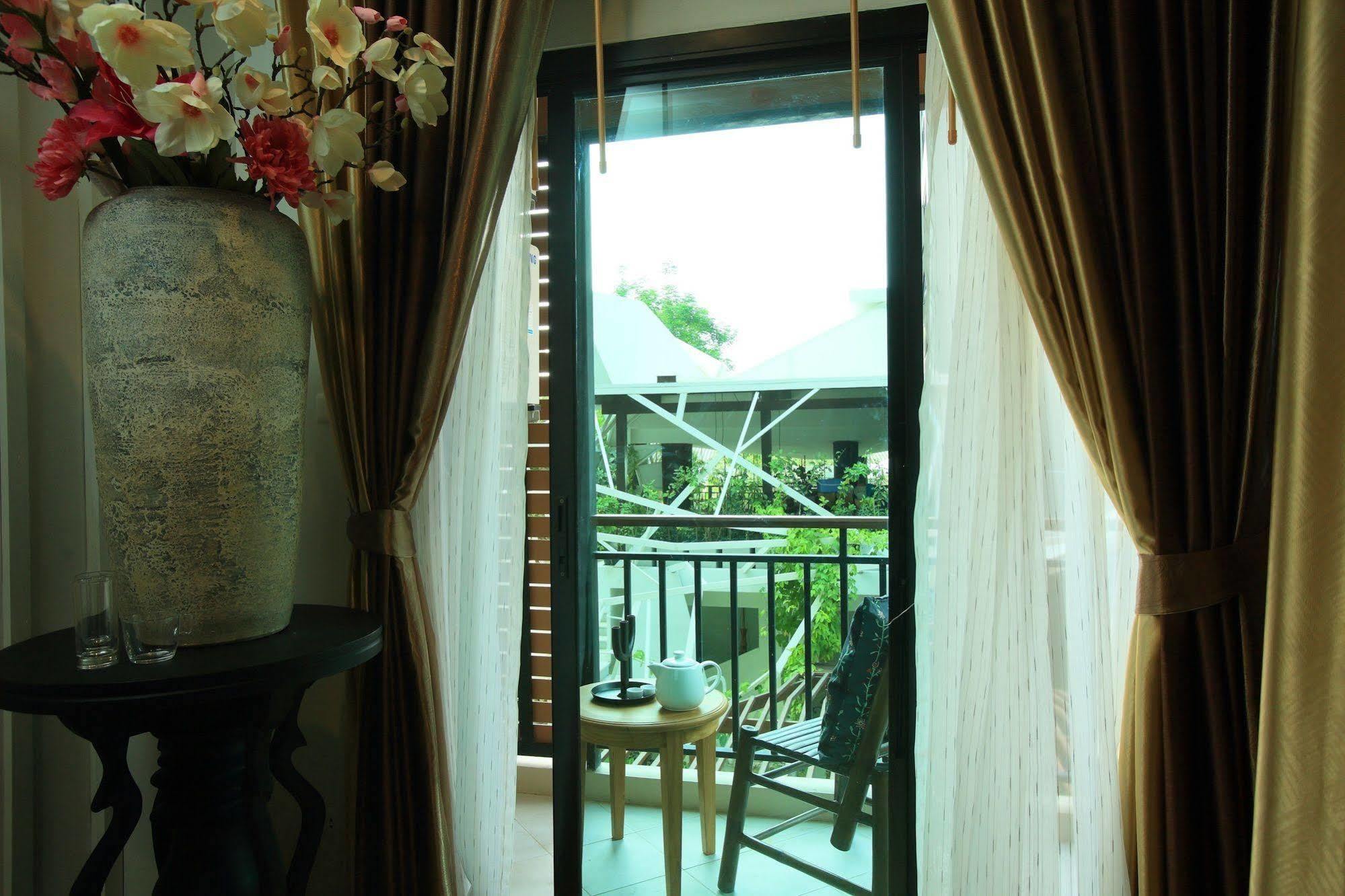 Icheck Inn Trams Square Chiang Mai Exterior foto